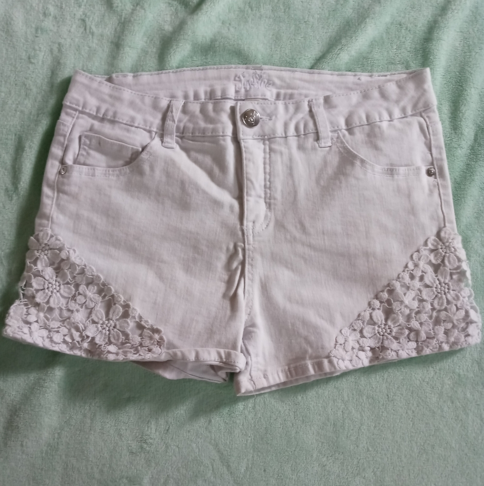 Junior Justice White Flower Shorts